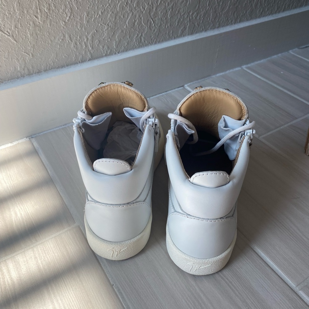Giuseppe Zanotti Womens White sneakers, size 39, worn 4 times (used, like new)